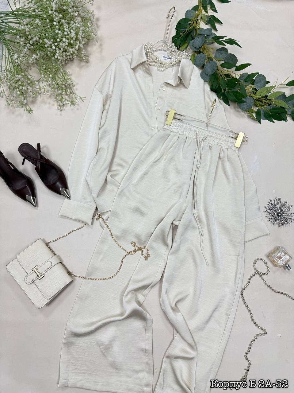 брючный атласный костюм,шелковый костюм,костюм из атласа брючный,брючный костюм женский,костюм в пижамном стиле
