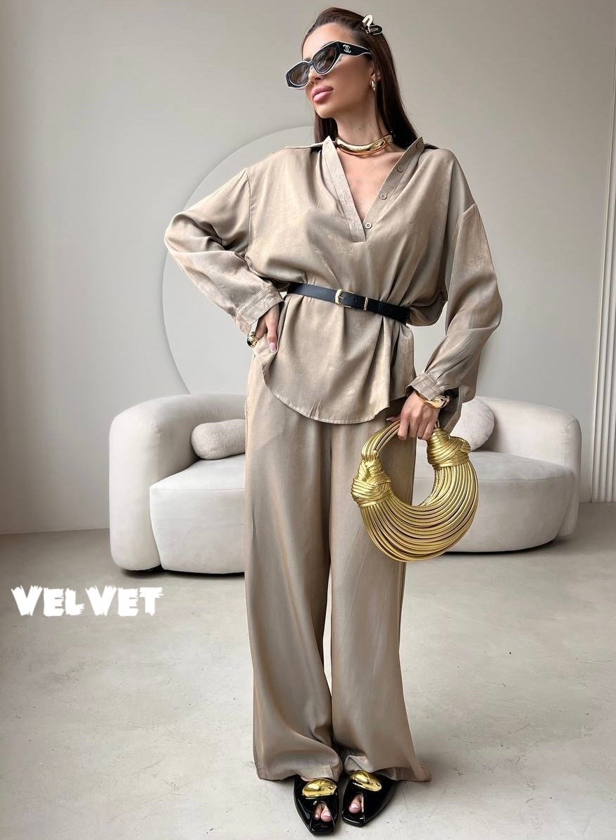 шелковый брючный костюм женский,шелковый брючный костюм,шелковый брючный костюм бежевый,брючный костюм,костюм брючный женский стильный