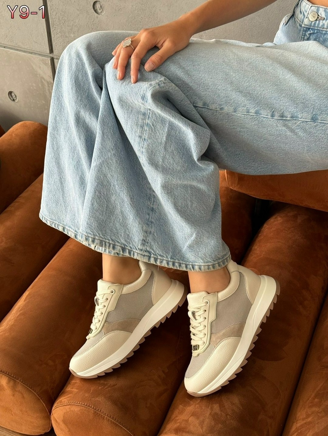 ,кроссовки женскиe,кроссовки черные,кроссовки для женщин,черные женские кроссовки