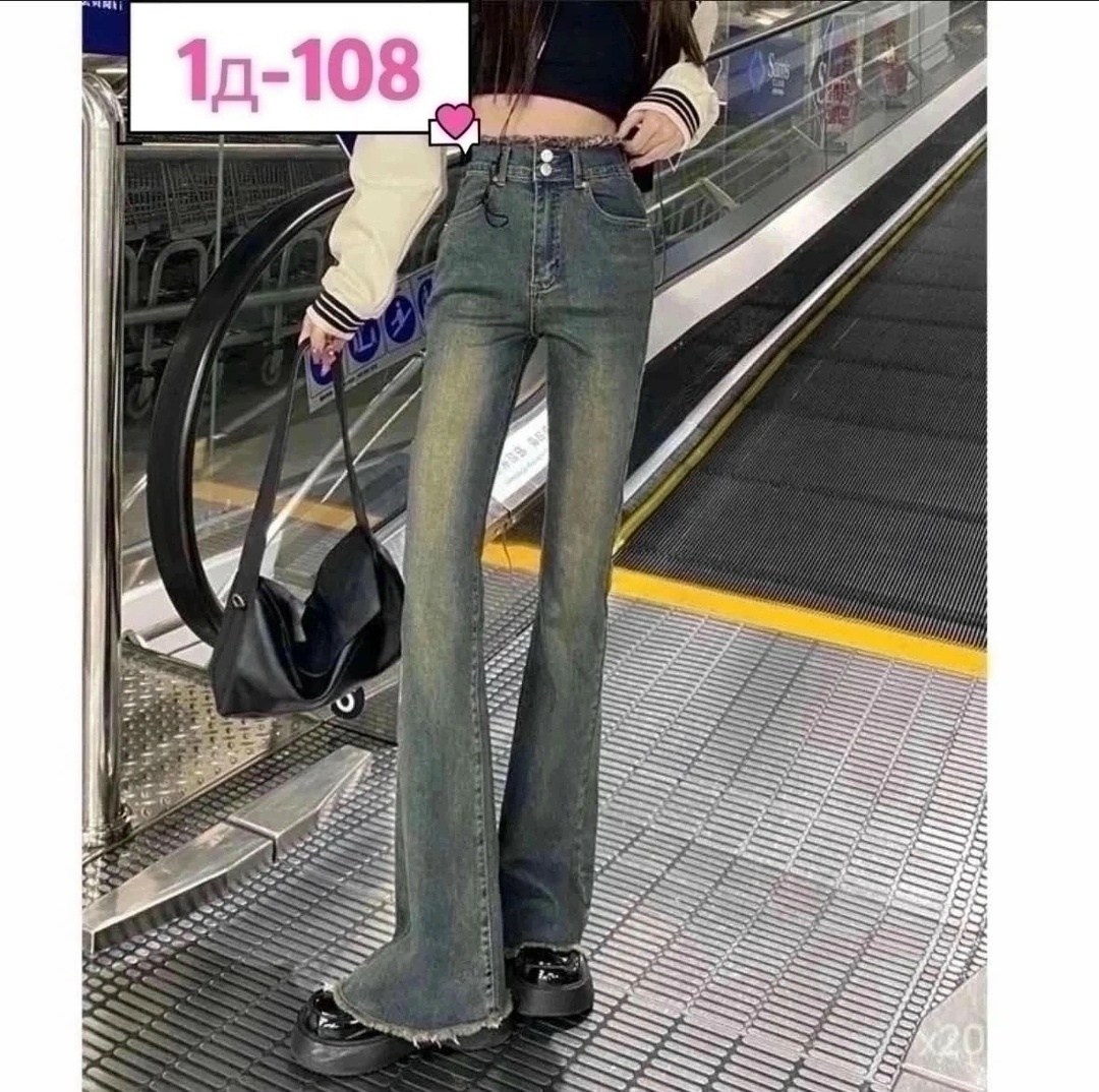 джинсы женские клеш,джинсы клеш женские с высокой посадкой,джинсы клеш от колен,женские джинсы-клеш с высокой талией,женские однобортные джинсы-клеш с высокой талией