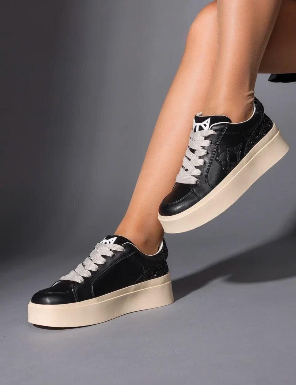 ,чёрные кеды с белой подошвой женские,кеды женски,черные кеды с белой подошвой,кроссовки женскиe