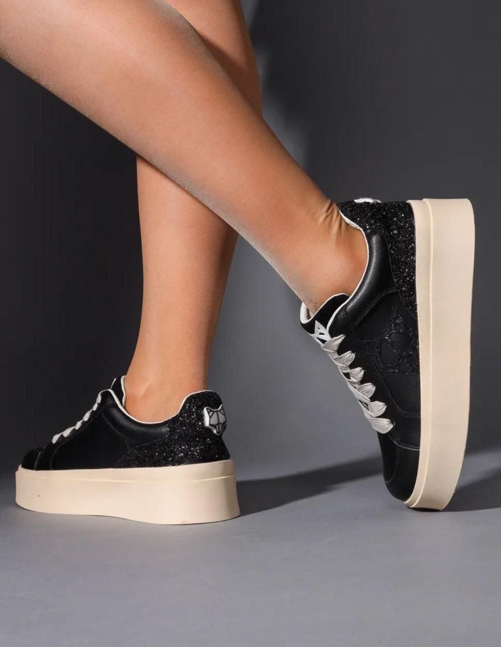 ,чёрные кеды с белой подошвой женские,кеды женски,черные кеды с белой подошвой,кроссовки женскиe