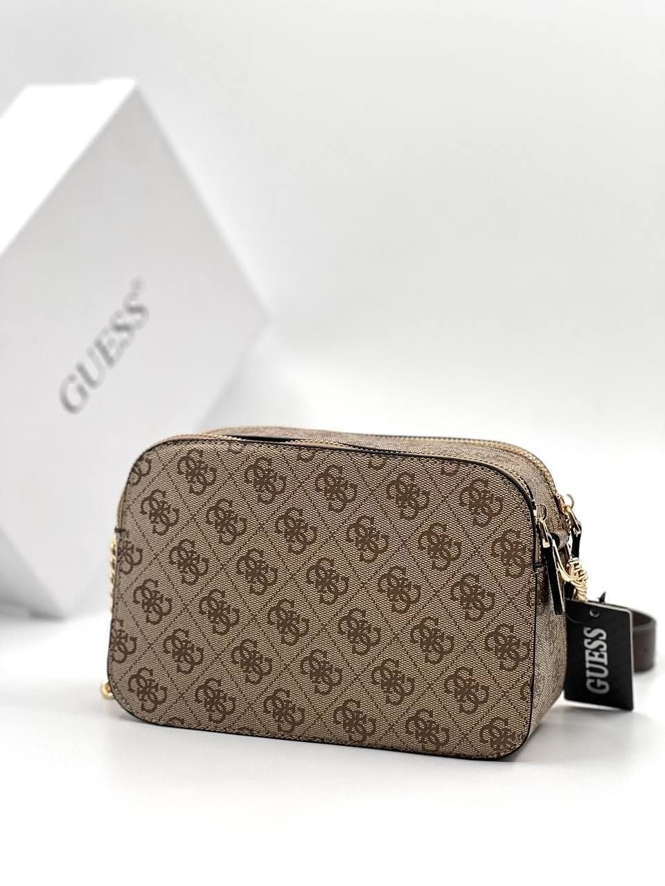 женская сумка guess,сумка на плечо кросс-боди guess,guess сумка на плечо,сумка guess,guess сумка кросс-боди