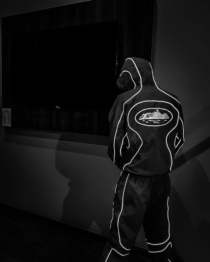 мужские спортивные костюмы,мужская спортивная одежда,ветровка nike x corteiz,мужская верхняя одежда