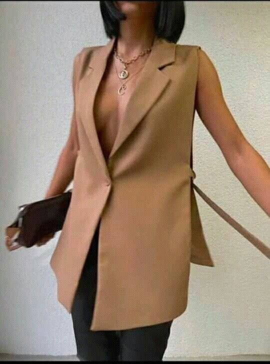 женский длинный жилет бежевый,жилет приталенный удлиненный,женский жилет,жилет удлиненный,женский деловой жилет