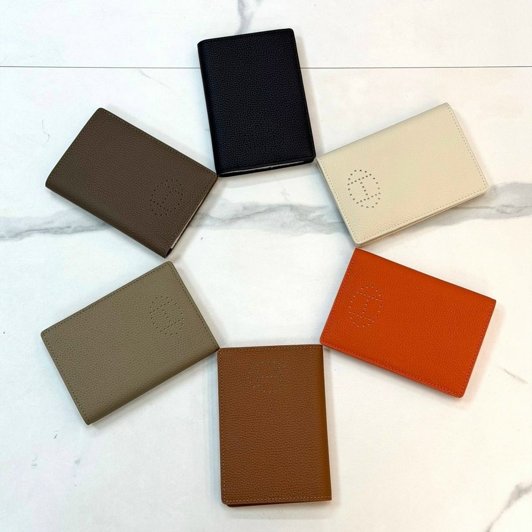 hermes обложка для паспорта,кошелек hermes,бумажник hermes,hermes портмоне,кошельки и портмоне