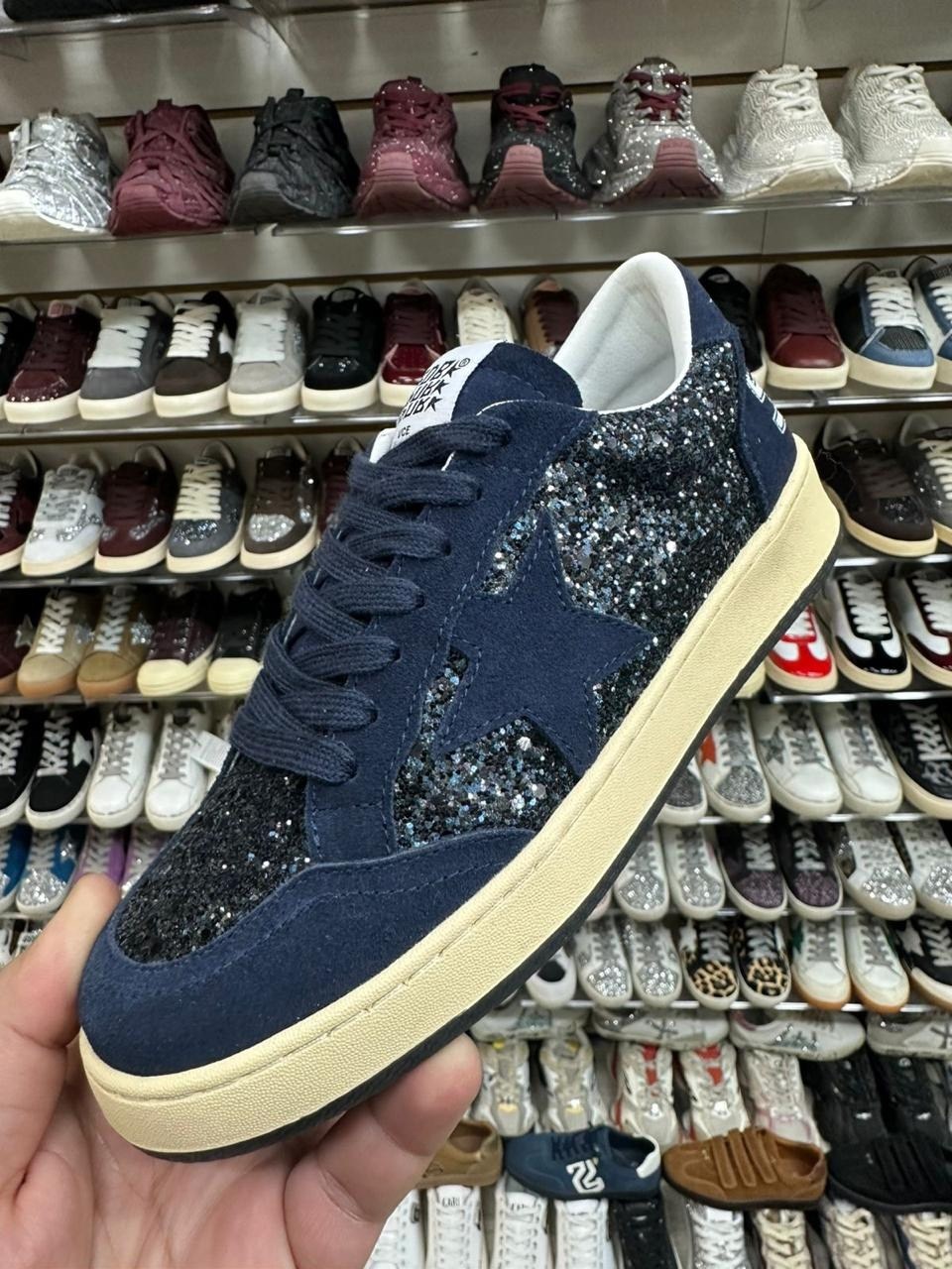 кроссовки golden goose с пайетками на платформе,кроссовки golden goose,кеды golden goose,,женские кеды с камнями golden goose