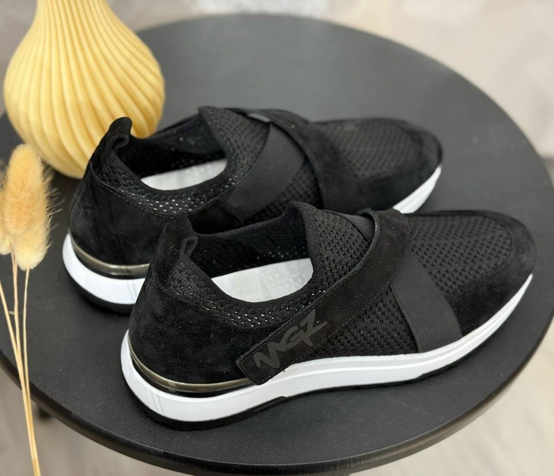 кроссовки dolce & gabbana с цветочным принтом черный,,кроссовки dolce & gabbana,кроссовки dolce gabbana женские,кроссовки дольче габбана женские