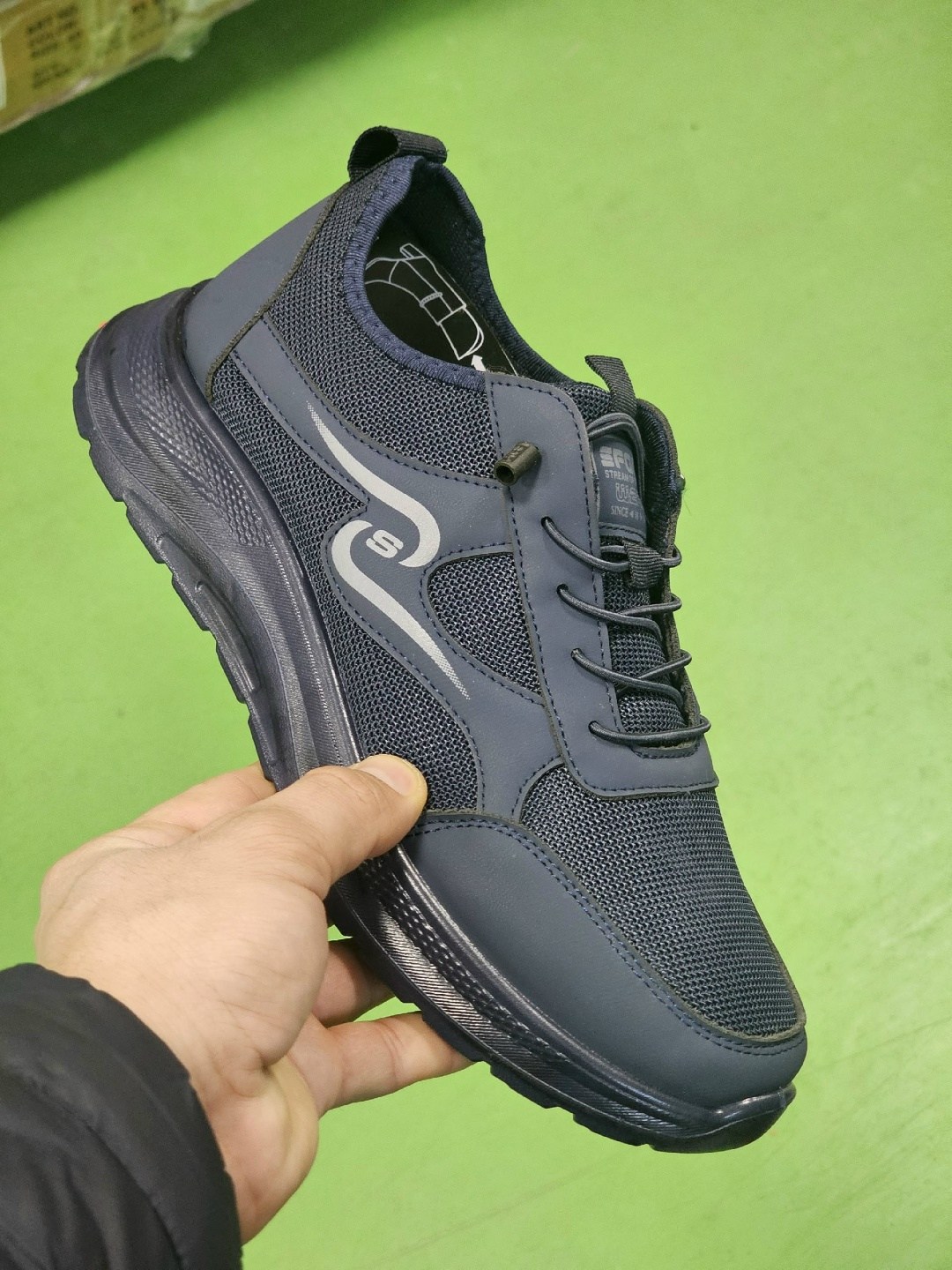 ,спортивная ,кроссовки повседневные,мужские кроссовки,кроссовка мужской