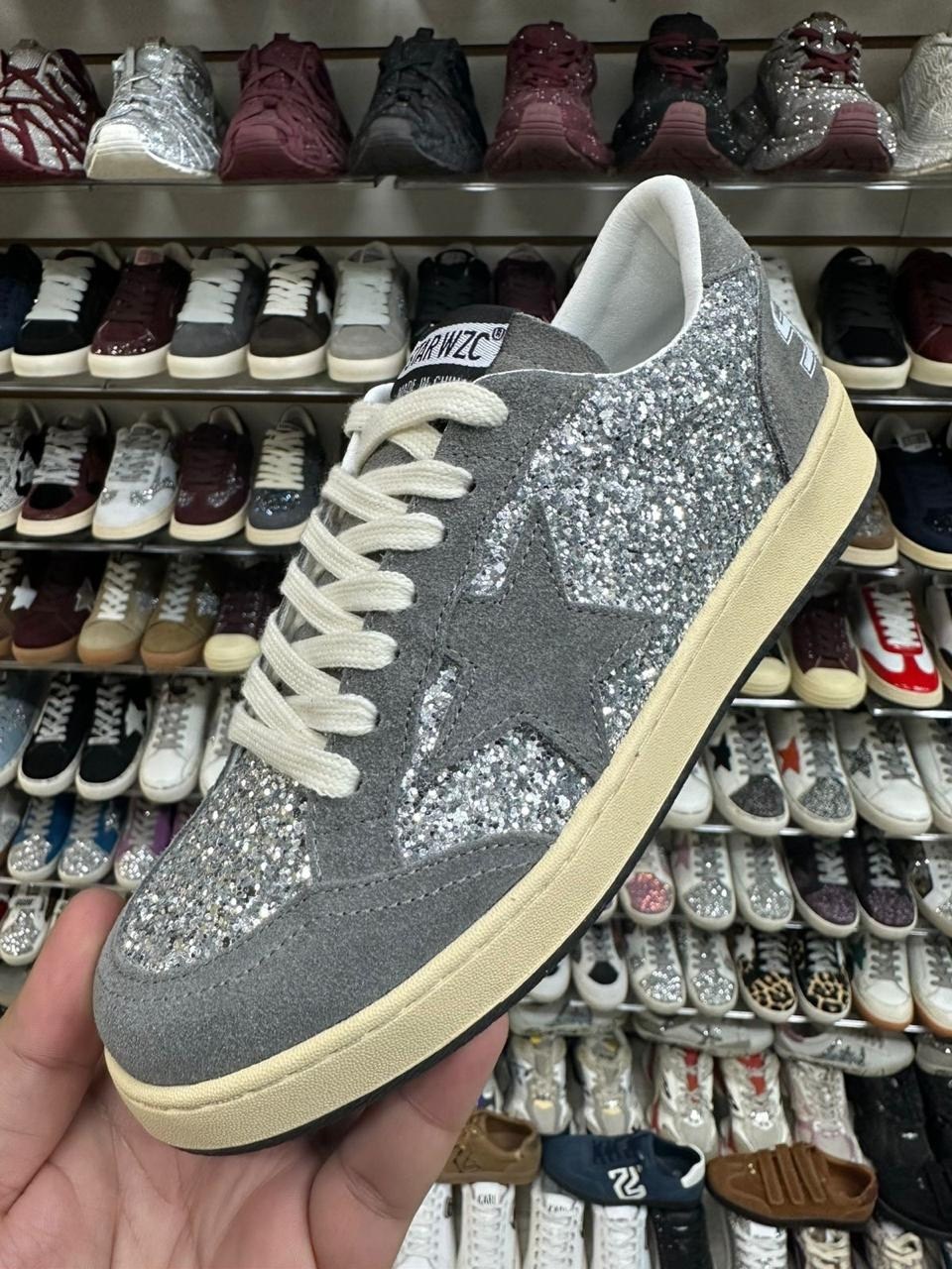 кроссовки golden goose с пайетками на платформе,кроссовки golden goose,кеды golden goose,,женские кеды с камнями golden goose