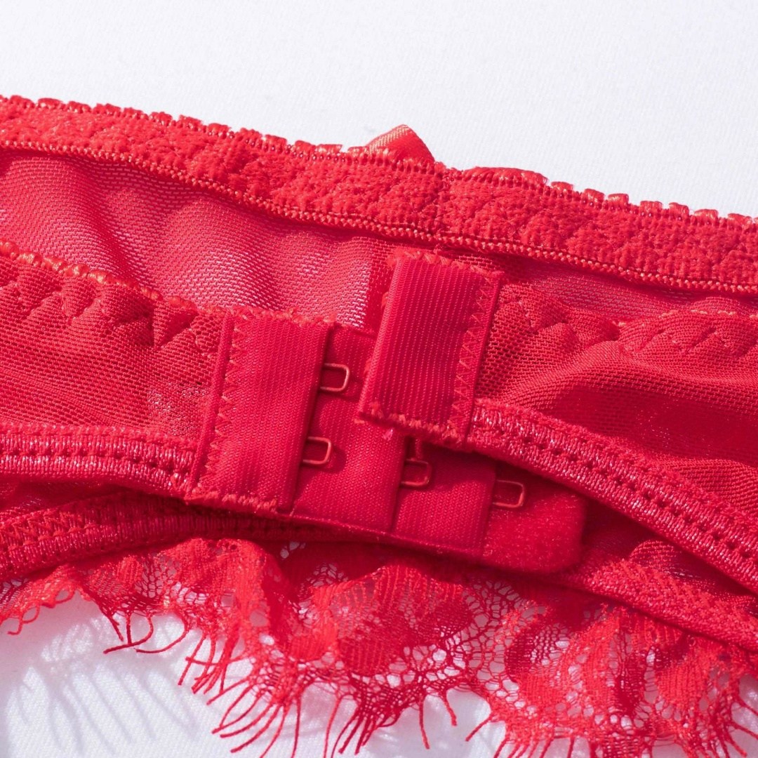 красивое женское нижнее белье,девушка,красивое красное женское белье,женское нижнее белье,эротическое белье