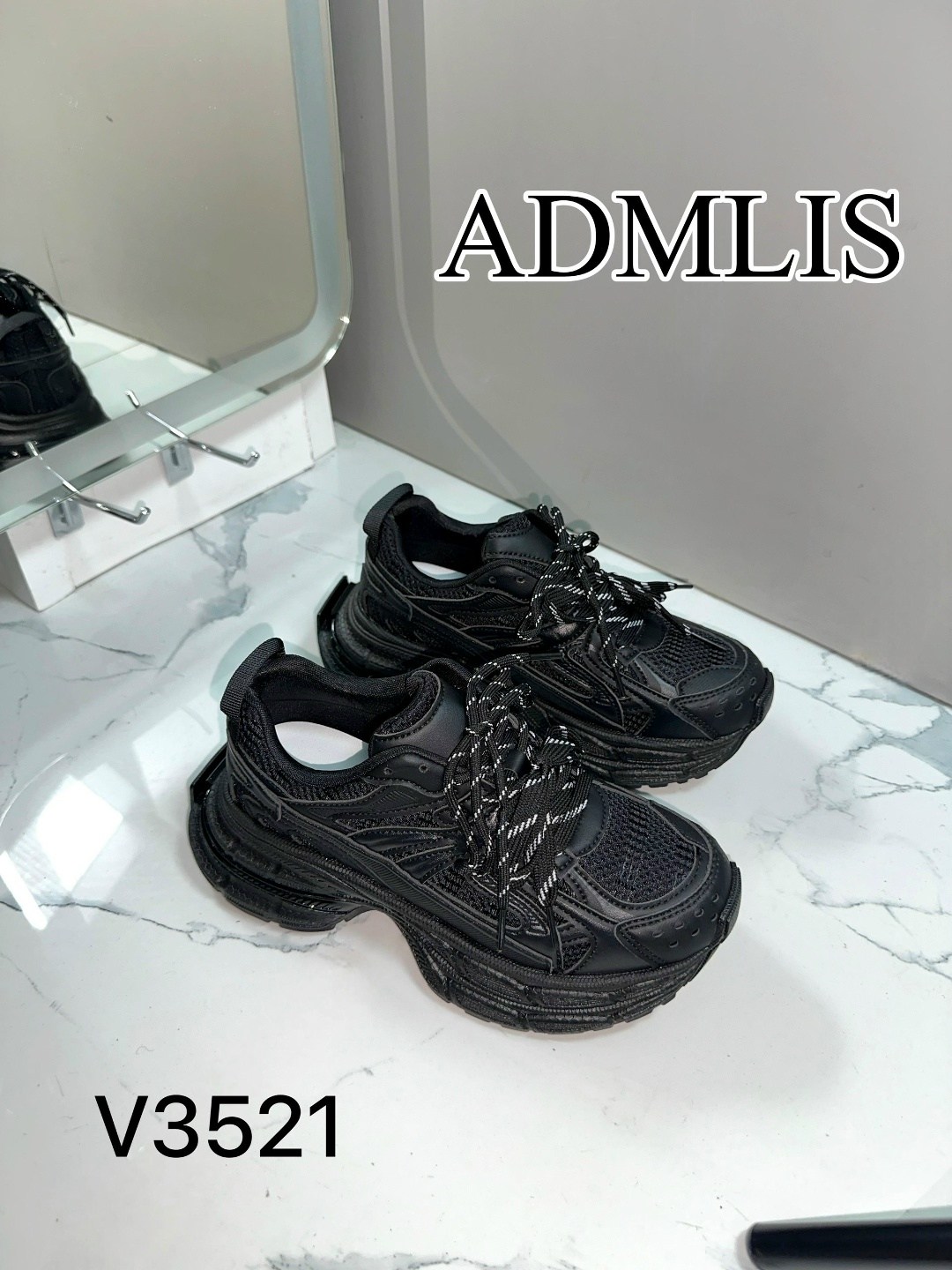 кроссовки женскиe,,женские массивные кроссовки,массивные кроссовки,черные массивные кроссовки женские