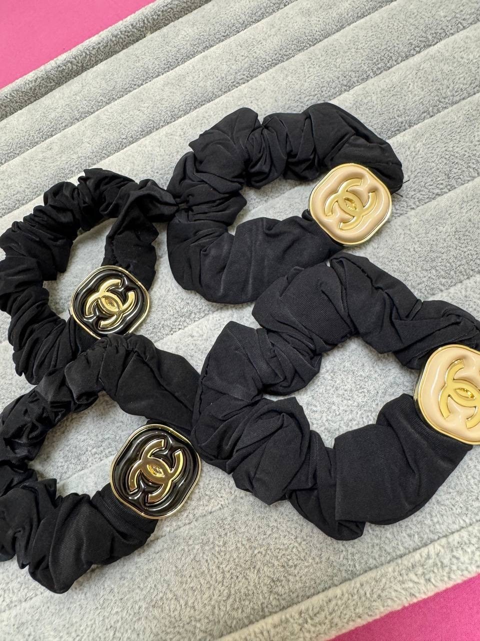 резинка для волос chanel,резинка для волос,резинка для волос шанель,аксессуары для женщин,резинка для волос аксессуар