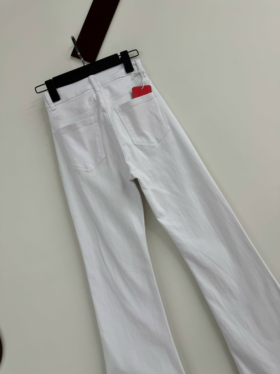 джинсы белые клеш,джинсы белые,белые джинсы женские,джинсы женские,джинсы женские c.&.p д-чк белые