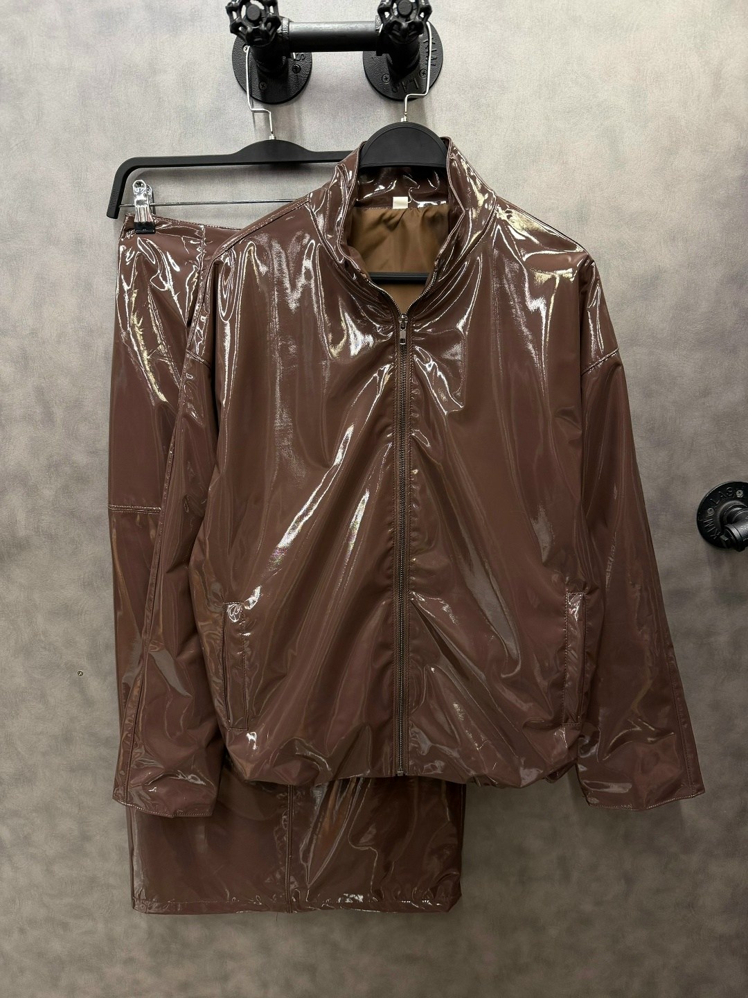 кожаная куртка,кожаная куртка женская,короткая кожаная куртка,кожаная куртка бомбер,куртка из искусственной кожи женская