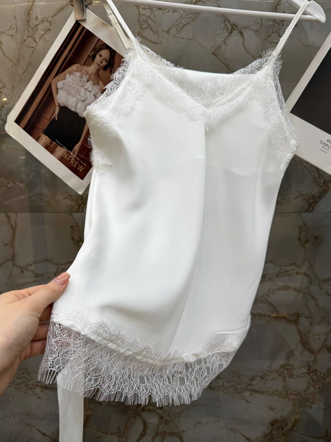 топ с кружевом,топ с кружевом бордовый,топ кружевной женский,топ атласный с кружевом,одежда с кружевом