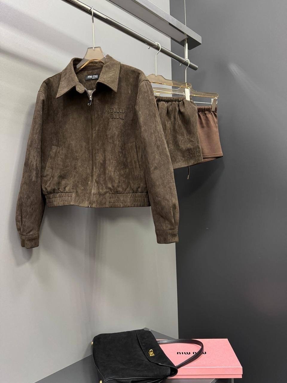 замшевая куртка,куртка вельветовая,повседневная куртка,куртка бомбер,вельветовые костюмы