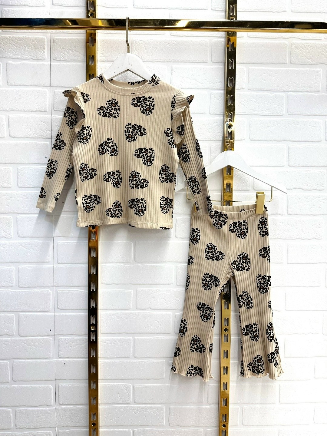 ребенок,костюм для девочек,стильные дети,детский костюм для девочки,мода для детей