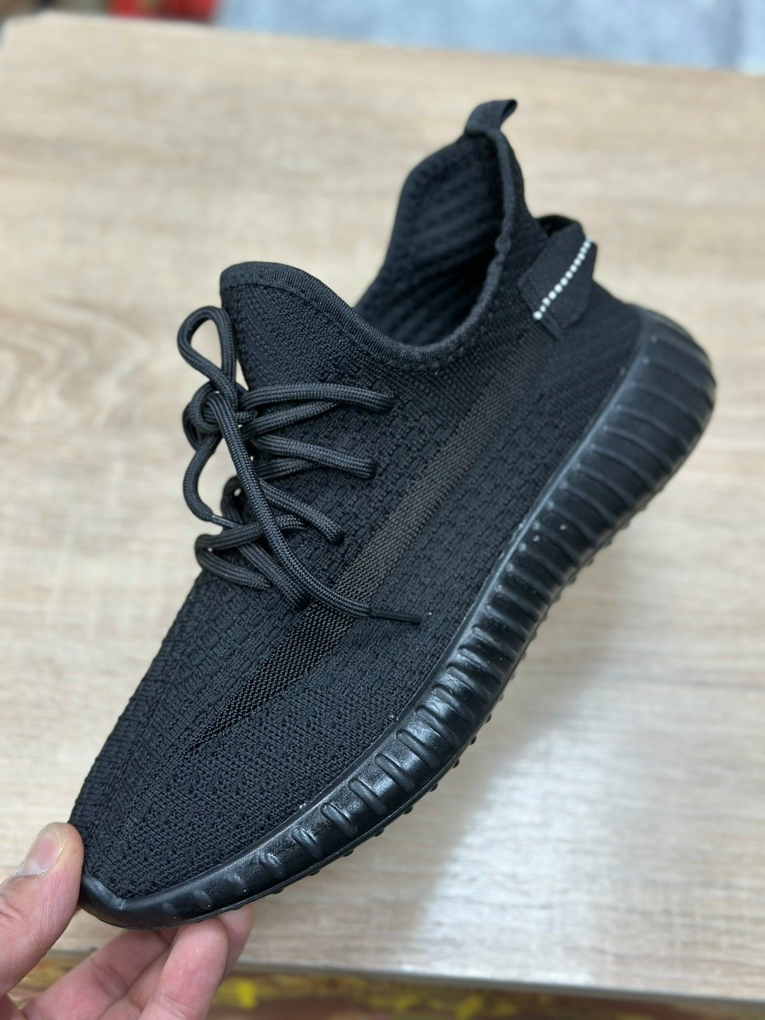 кроссовки мужские yeezy boost 350,адидас изи буст 350 в2,,кроссовки изи,изики кроссовки
