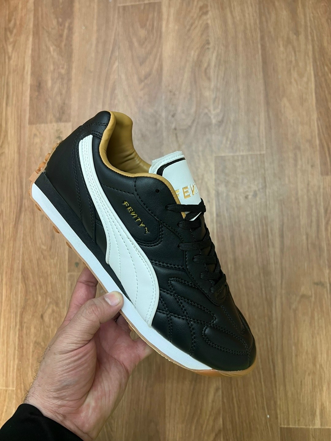 puma king,футбольная бутса,кроссовки,футбольная ,кроссовки футбольные