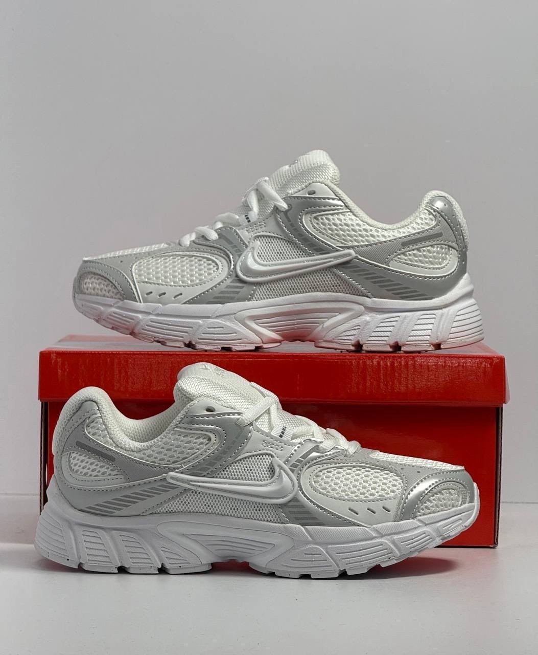 кроссовки,кроссовки nike,женские кроссовки,кроссовки nike v5 rnr white black silver,белые кроссовки nike