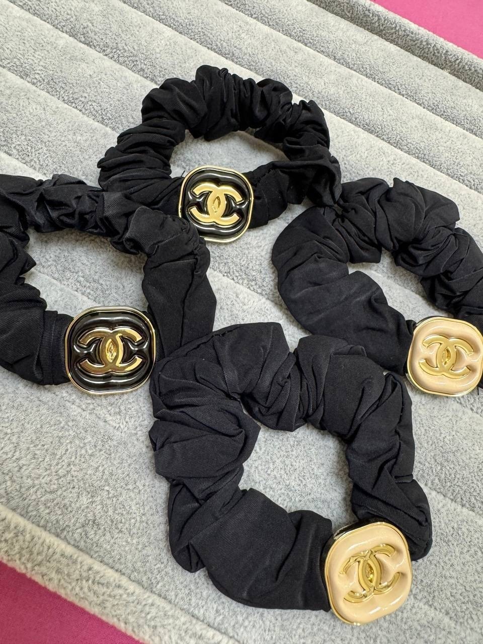 резинка для волос chanel,резинка для волос,резинка для волос шанель,аксессуары для женщин,резинка для волос аксессуар