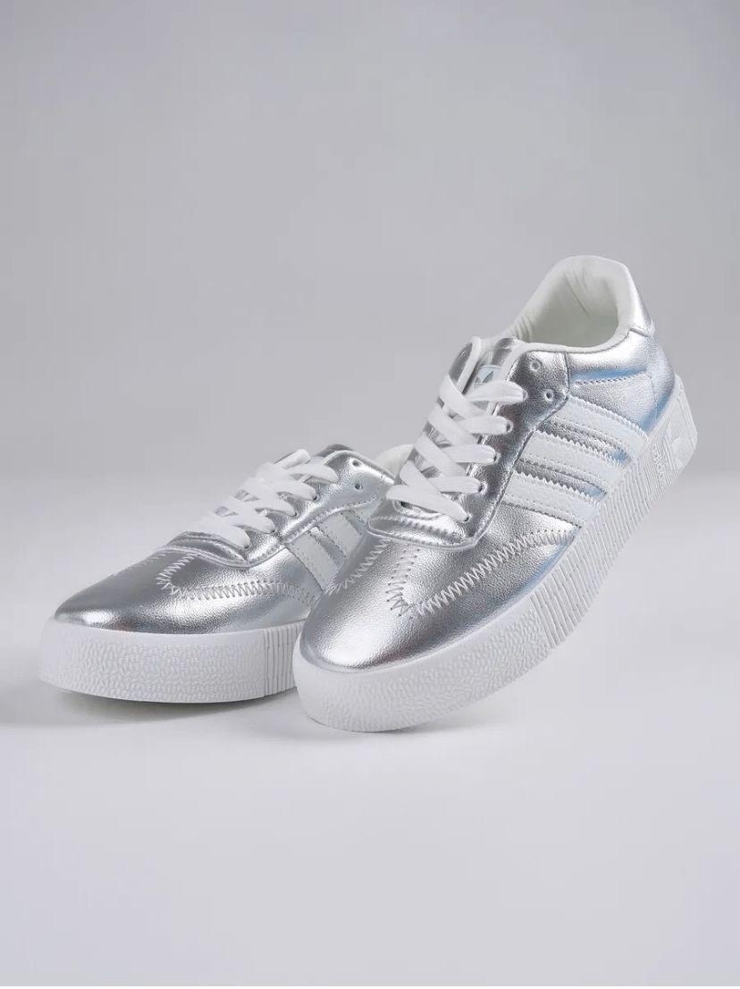 серебряные кроссовки адидас,adidas originals sambarose,кроссовки adidas,,adidas originals samba