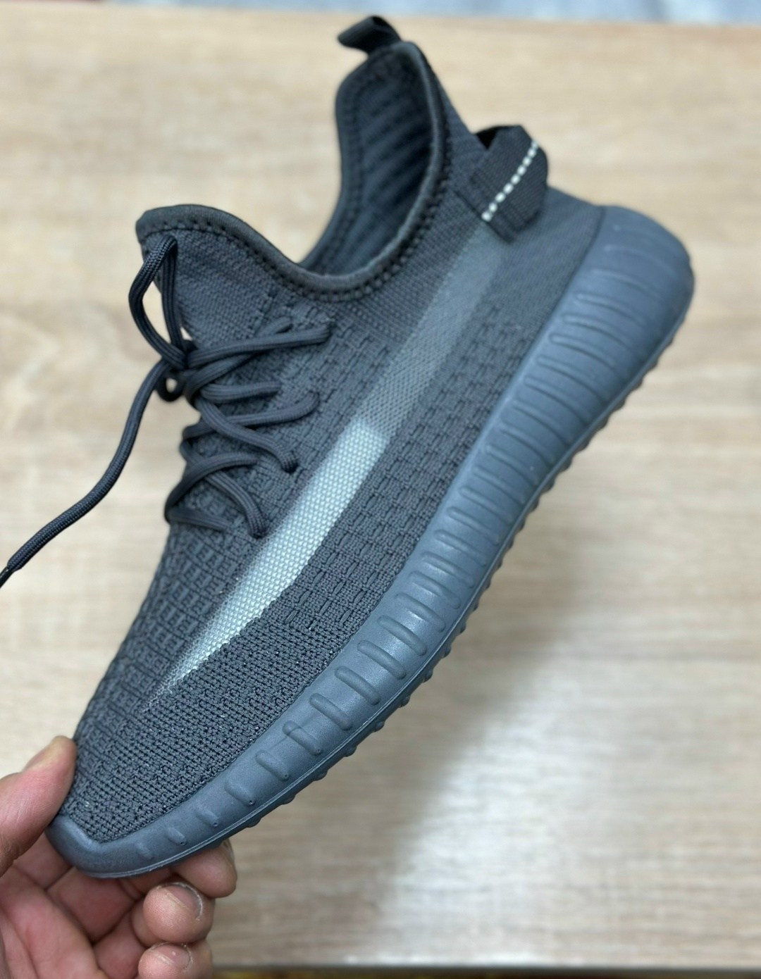 кроссовки мужские yeezy boost 350,адидас изи буст 350 в2,,кроссовки изи,изики кроссовки