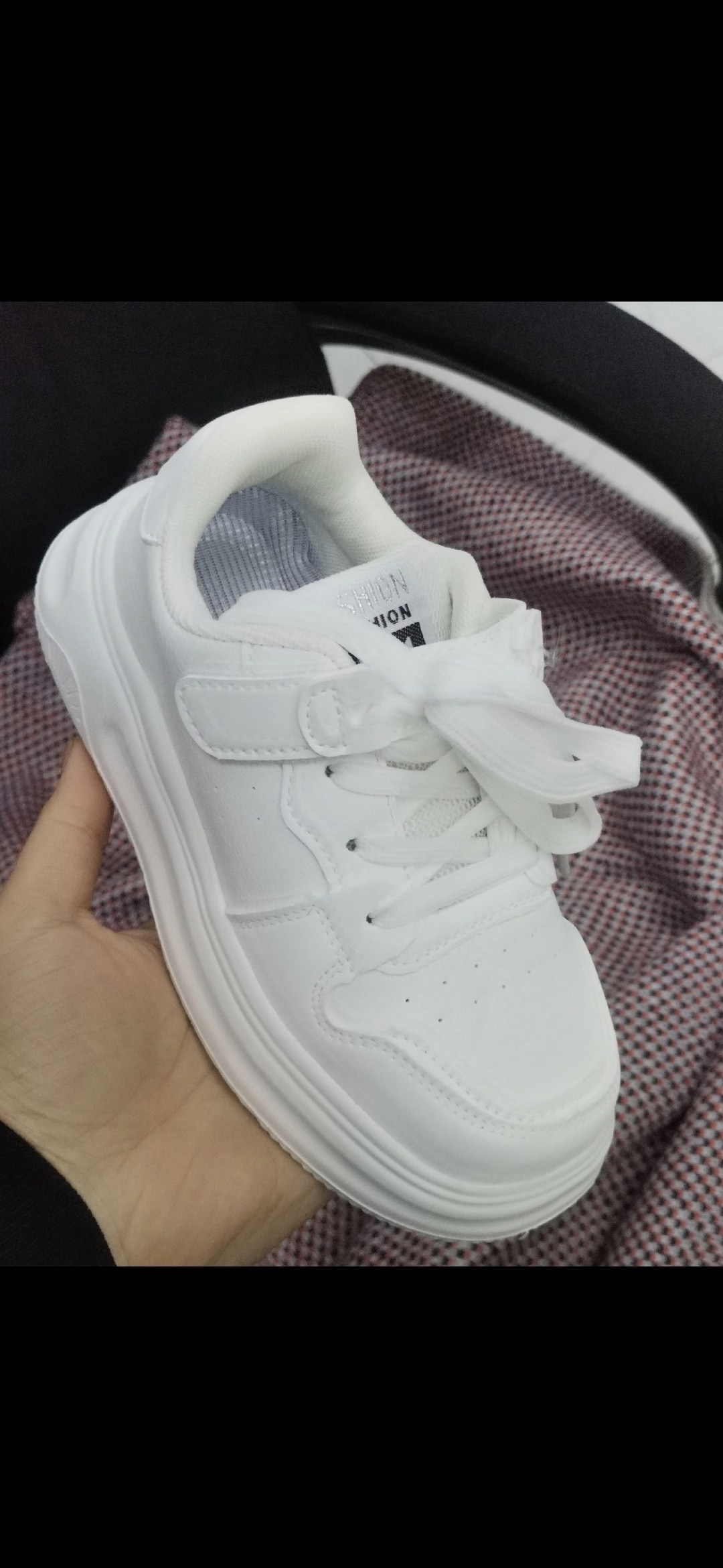 ,удобные кроссовки,детские кроссовки,кроссовки для детей,спортивная