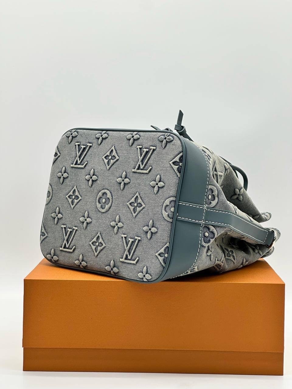 сумка женская louis vuitton,сумка луи виттон голубая,cумка louis vuitton,louis vuitton рюкзак,сумка луи виттон