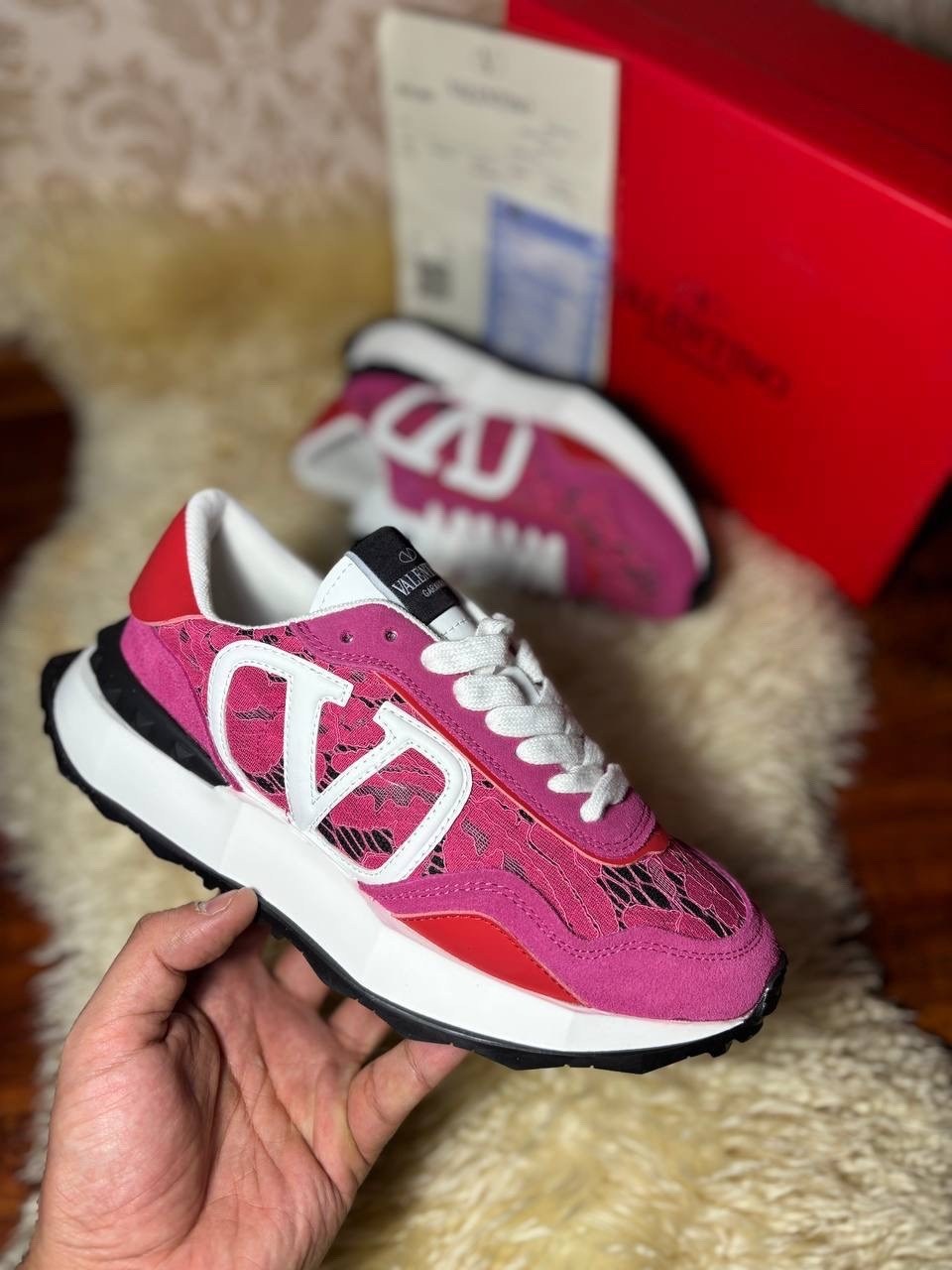 кроссовки valentino,кроссовки женские valentino,кроссовки валентино,валентино кроссовки женские,кроссовки