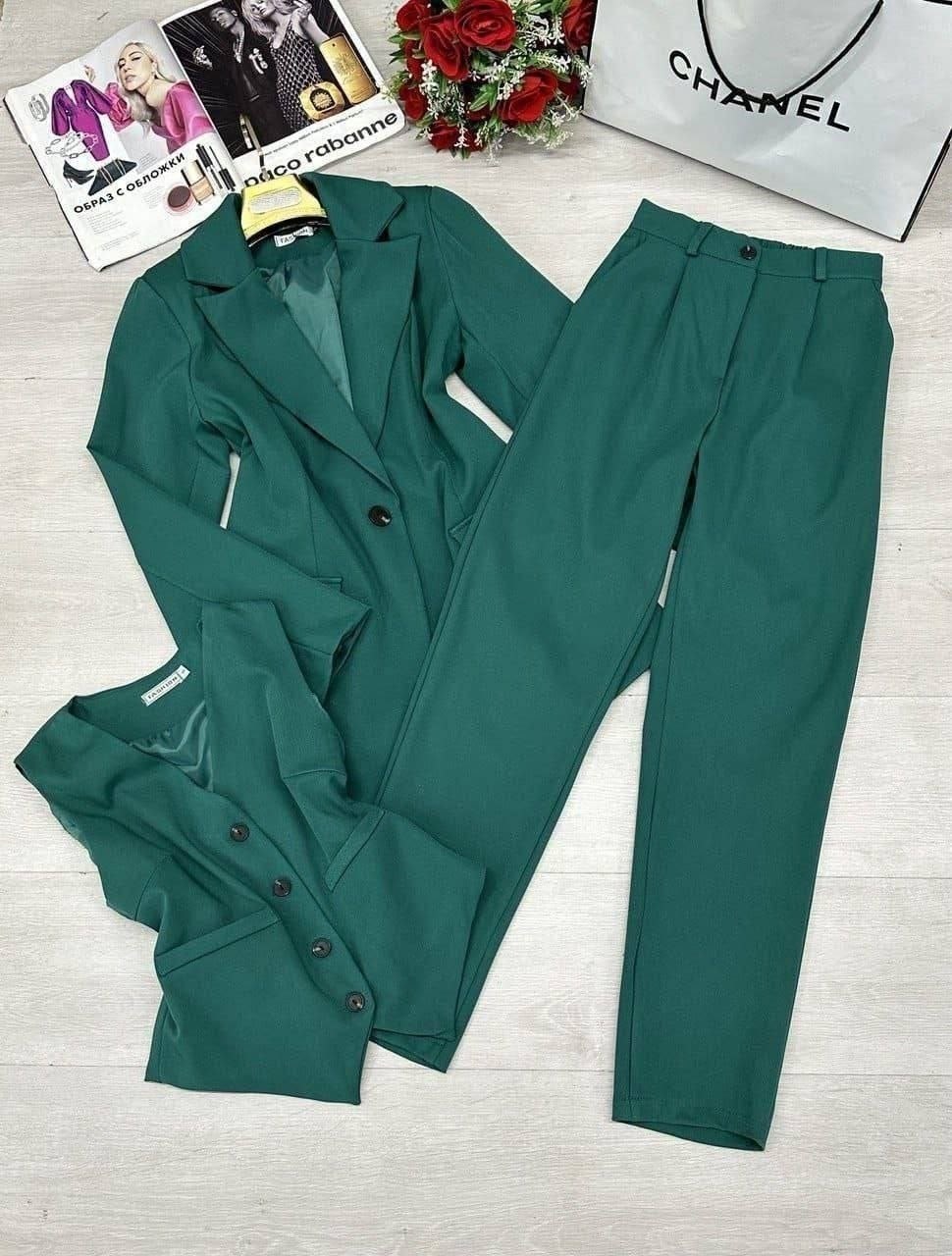 брючный костюм,женский костюм,костюм деловой,женский белый брючный костюм,белый брючный костюм
