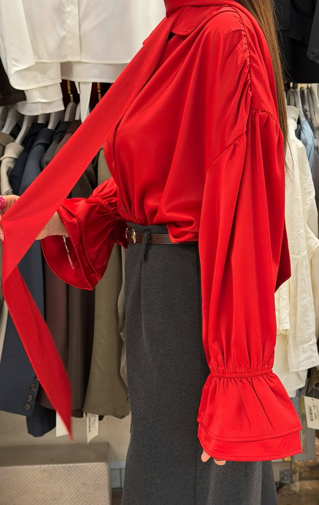 блуза mislana 1149 красный,блузка женская,рубашка женская,модная яркая блуза с воротником и складками в стиле casual mislana 1149 красный,блуза