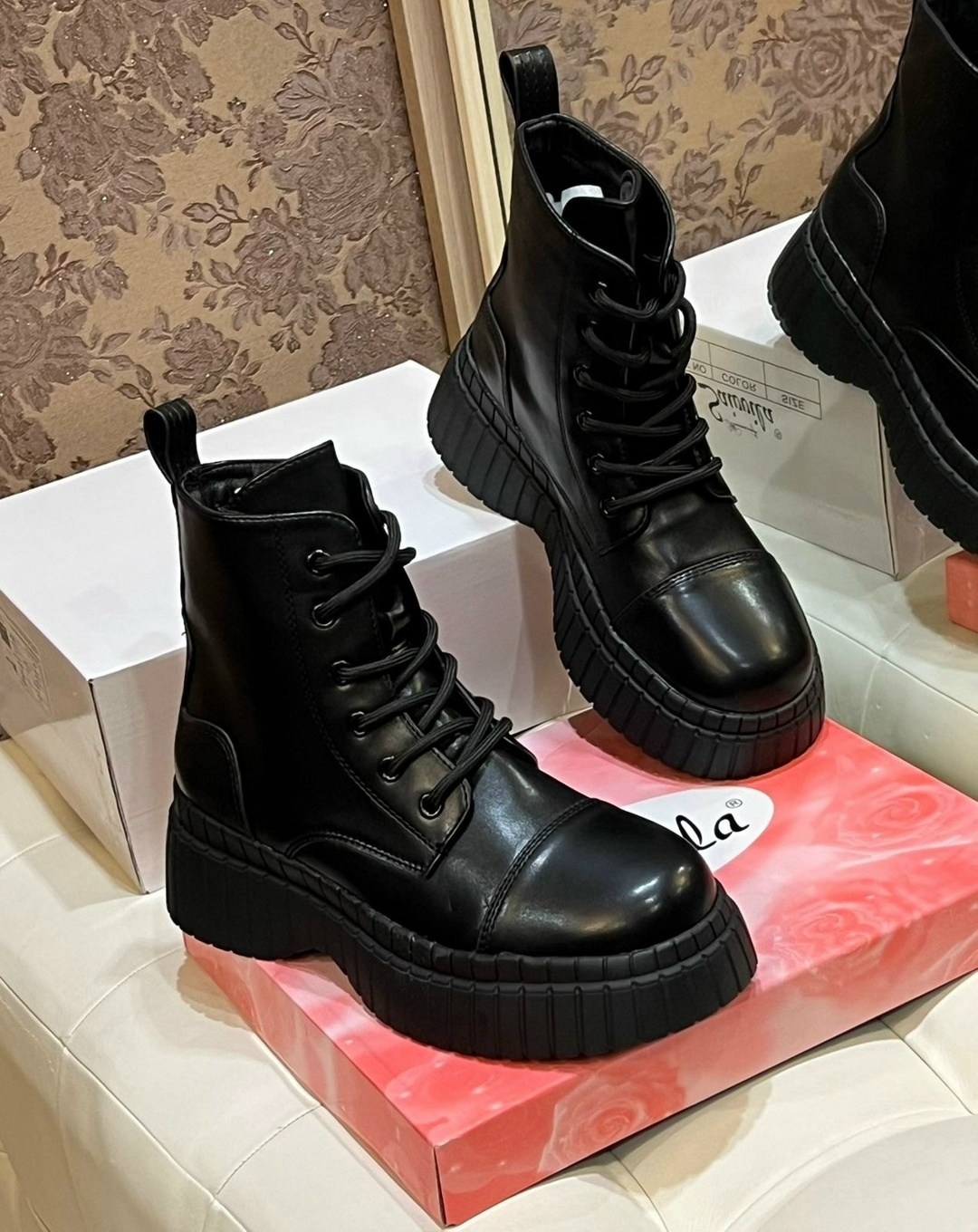 ботинки женские,,ботинки, женская,ботинки селин