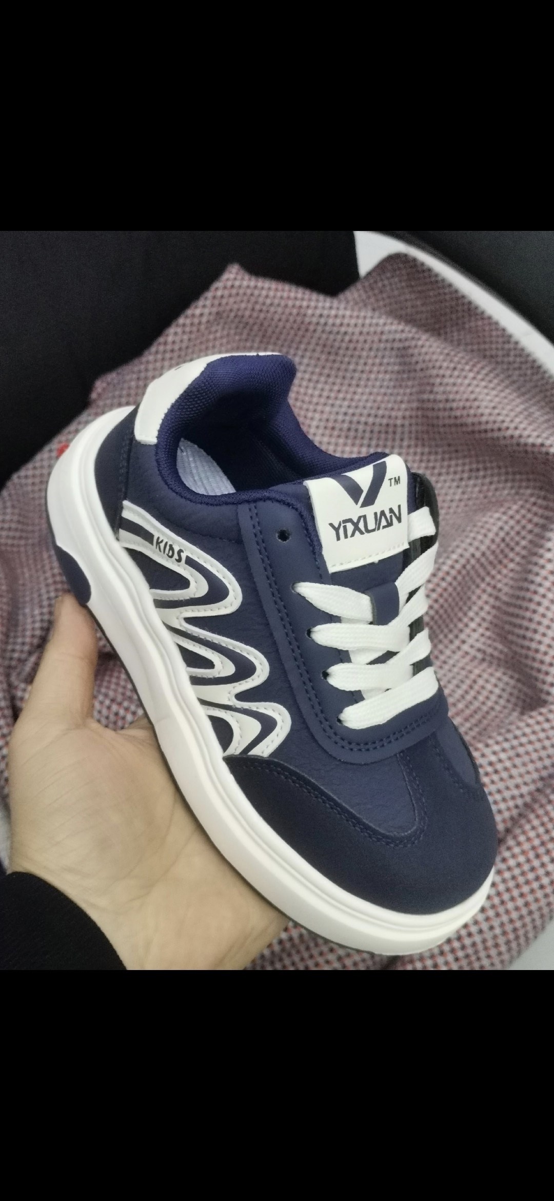 ,удобные кроссовки,детские кроссовки,кроссовки для детей,спортивная