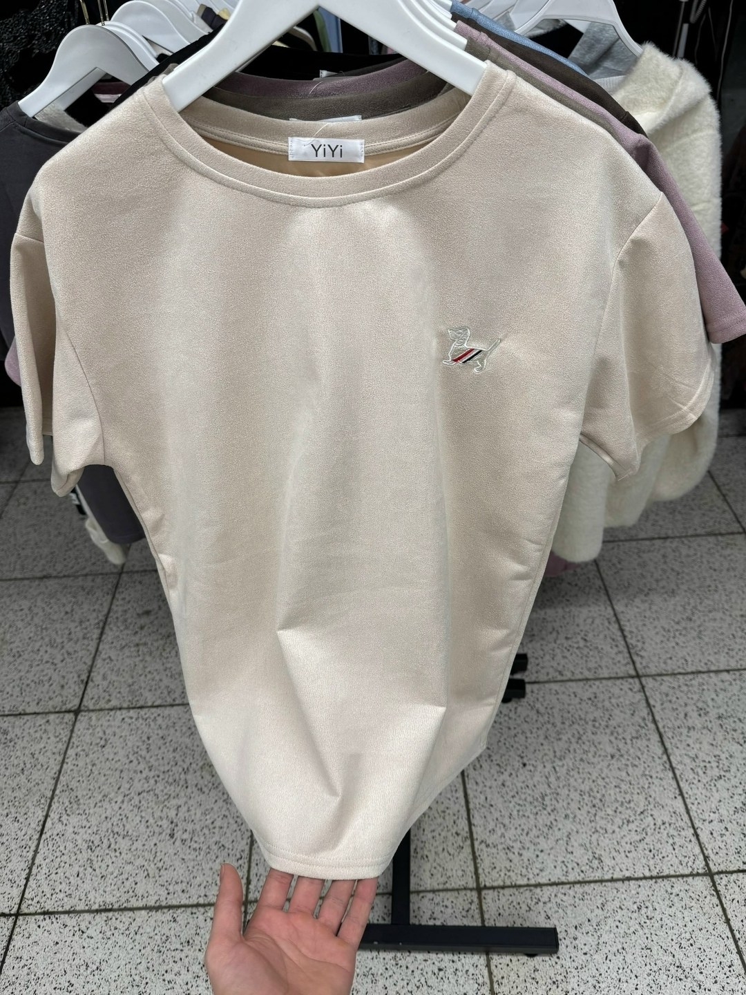 футболка,стиль футболка,футболки дизайн,бордовая футболка,футболки женские мужские