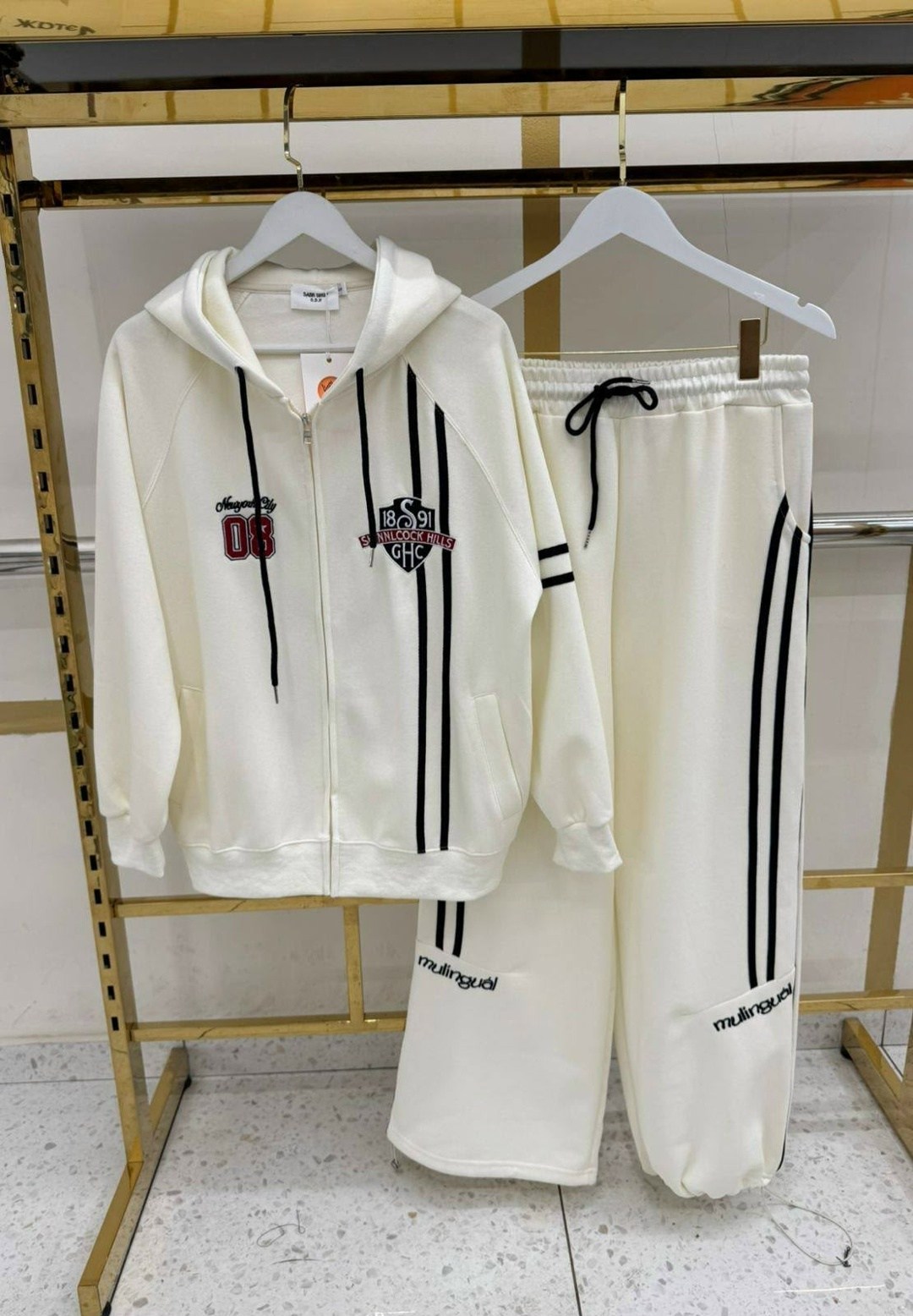 спортивный костюм,женский костюм ,женский костюм,спортивный костюм женский,костюм женский тройка