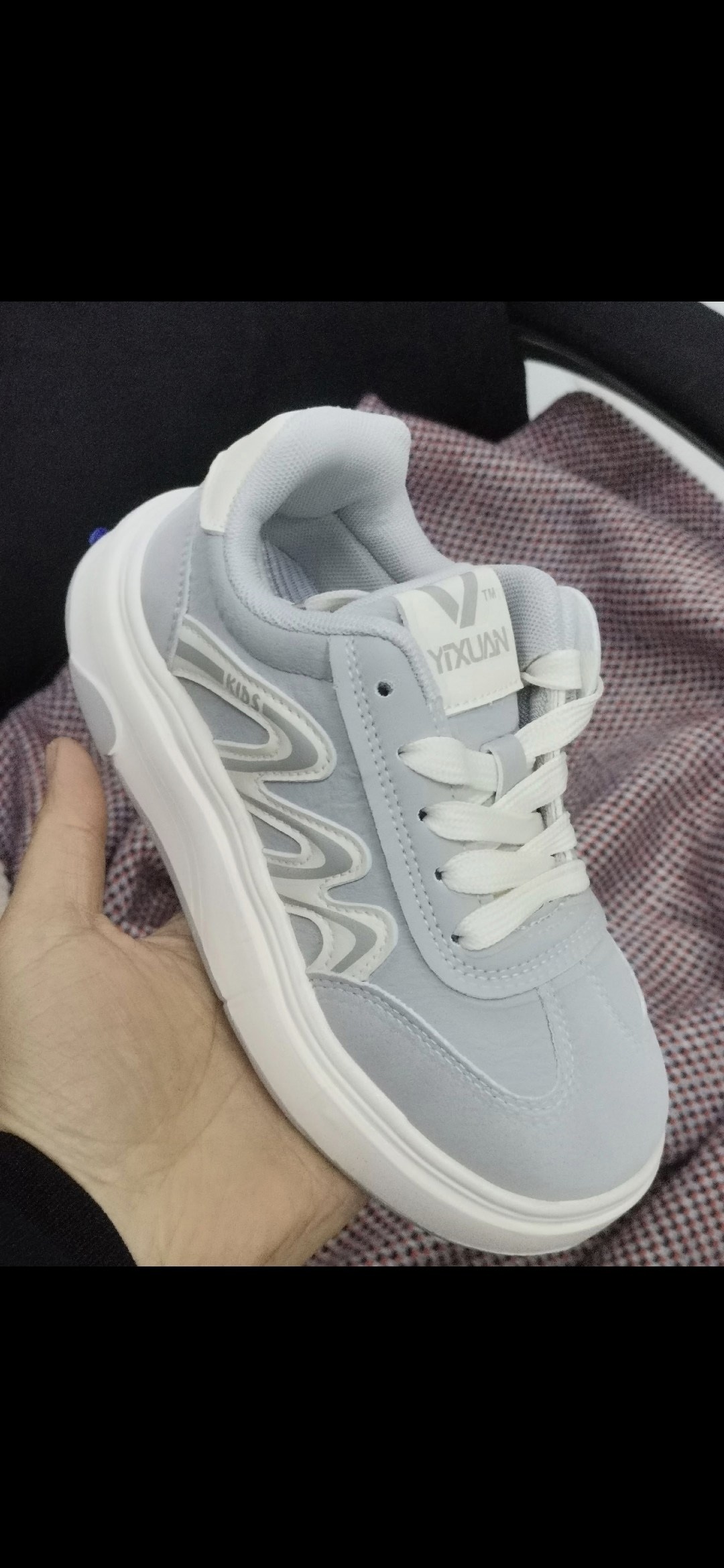 ,удобные кроссовки,детские кроссовки,кроссовки для детей,спортивная