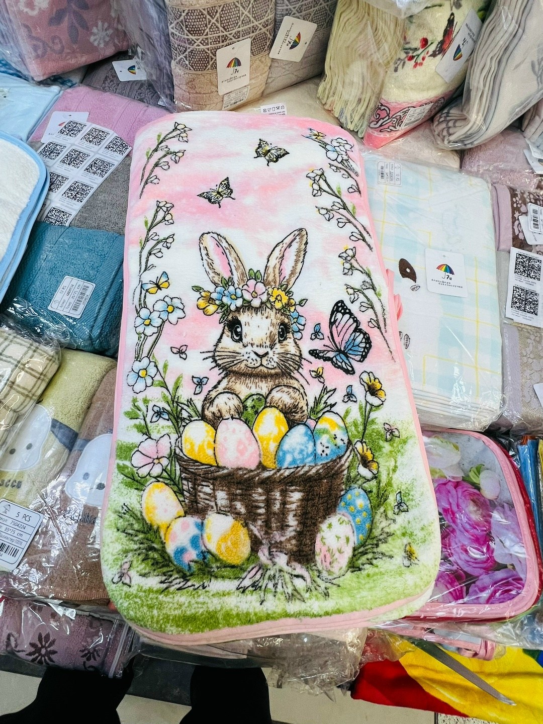 полотенце кухонное с кроликом,полотенце с кроликом,полотенце с зайцами,кухонные полотенца,полотенце пасхальное