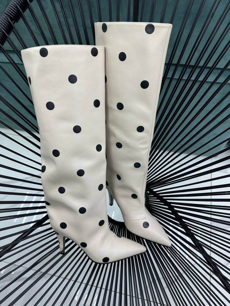 женские сапоги,сапоги в горох,высокие сапоги,белые сапоги, в горошек