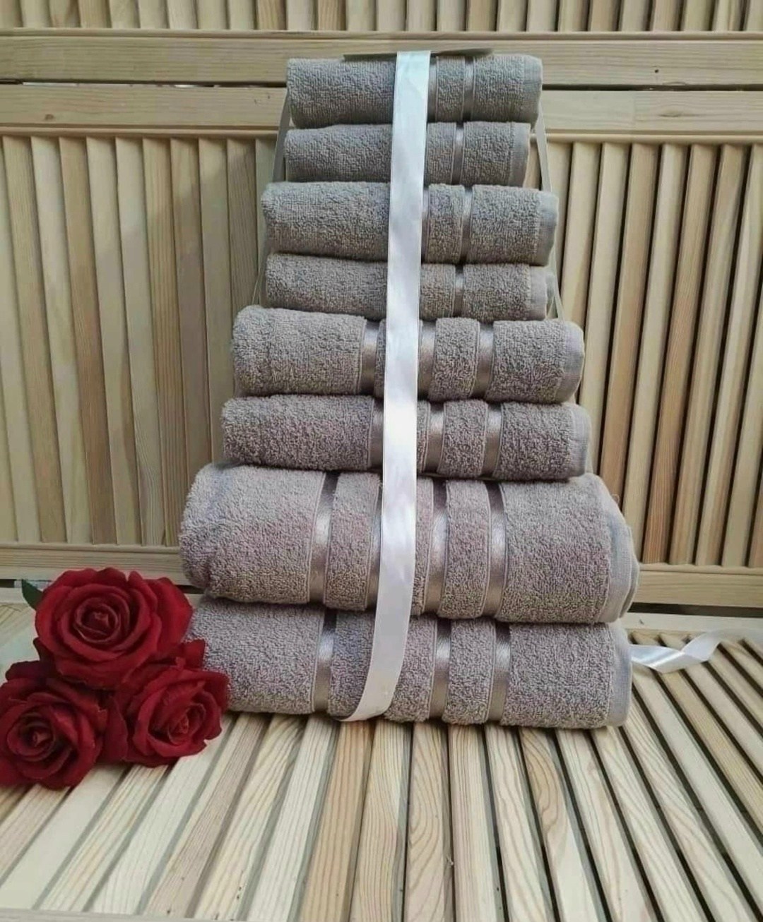 комплект из восьми полотенец,комплект махровых полотенец,набор полотенец,комплект полотенец,полотенца