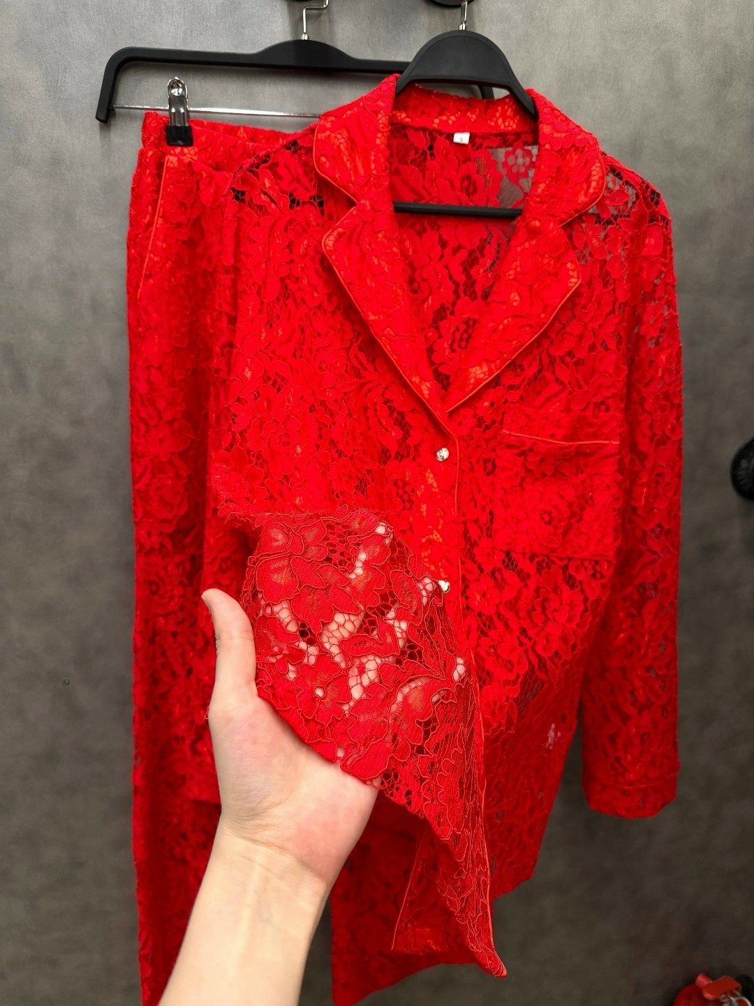 стильные женские костюмы,стильные наряды,элегантный костюм женский,брючный костюм,костюм с кружевом