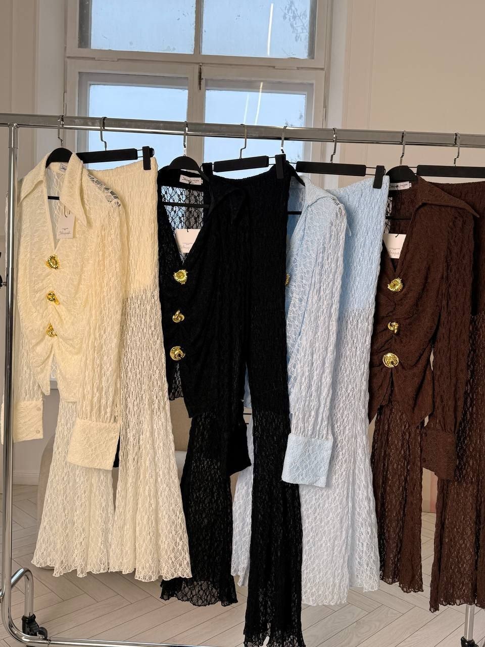 стильные костюмы,костюм брючный,голубой брючный костюм,костюм голубой,гипюровые штаны