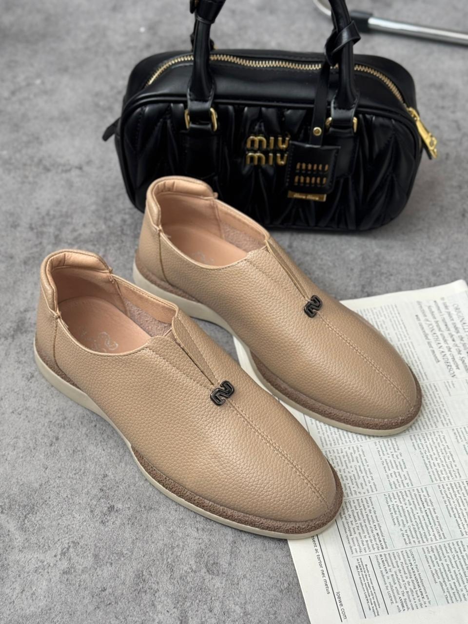 ,лоферы loro piana,лоферы серые,лоферы модные,замшевые лоферы