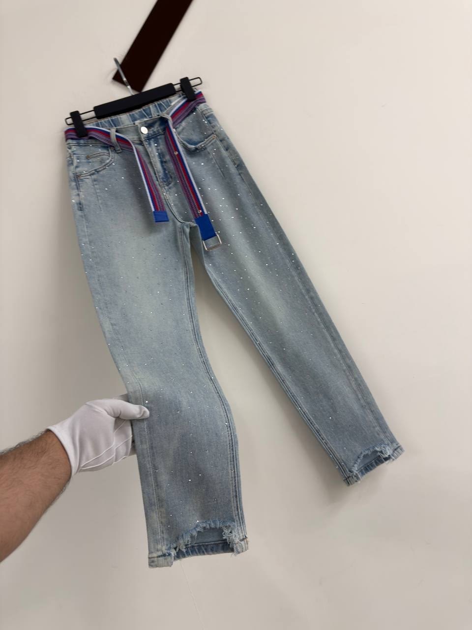 джинсы женский,джинсы со стразами женские,джинсы стразы,узкие джинсы со стразами,джинсы джинсы