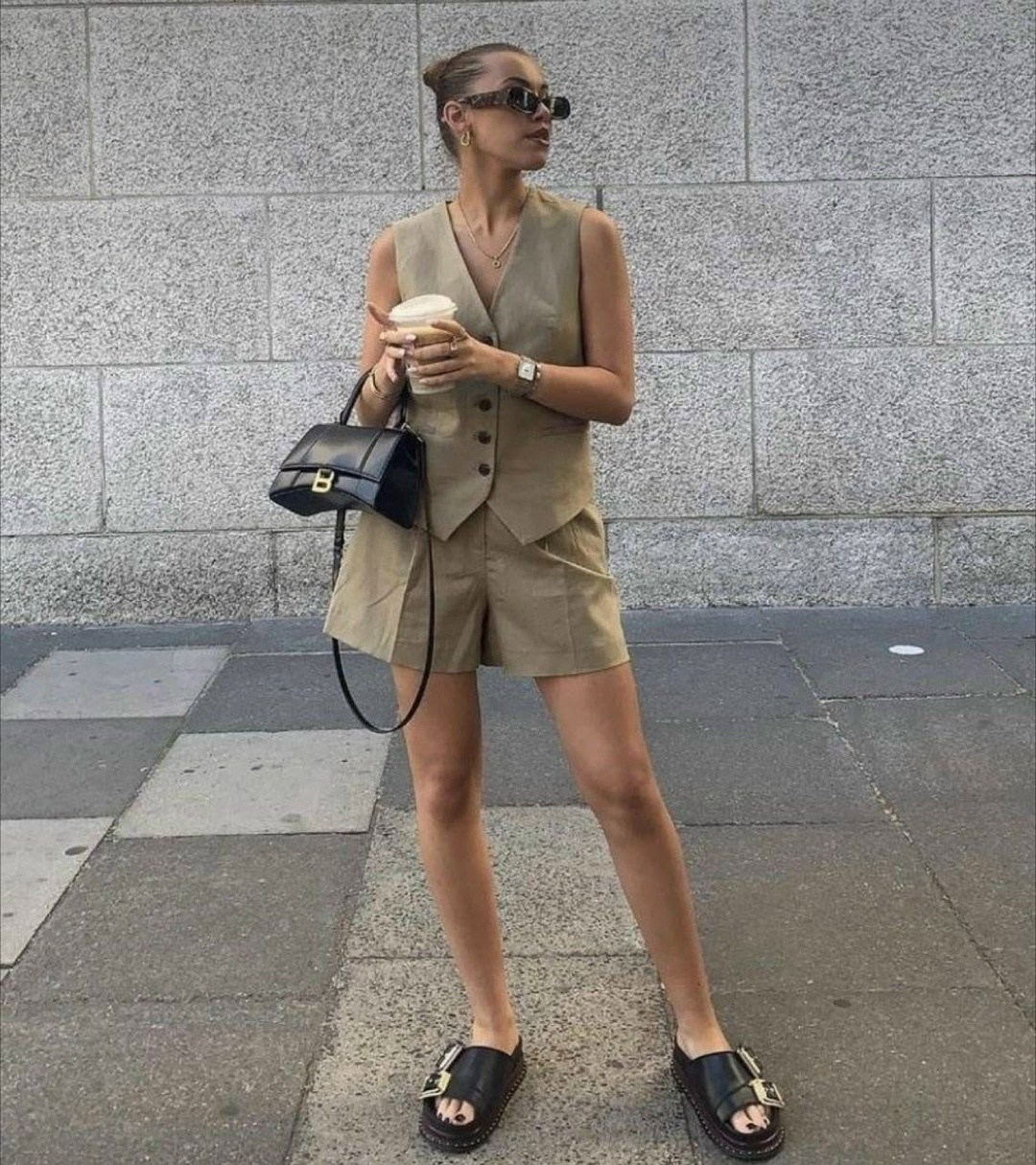 костюм женский с шортами,костюм с шортами и жилеткой,летние костюмы,модные наряды