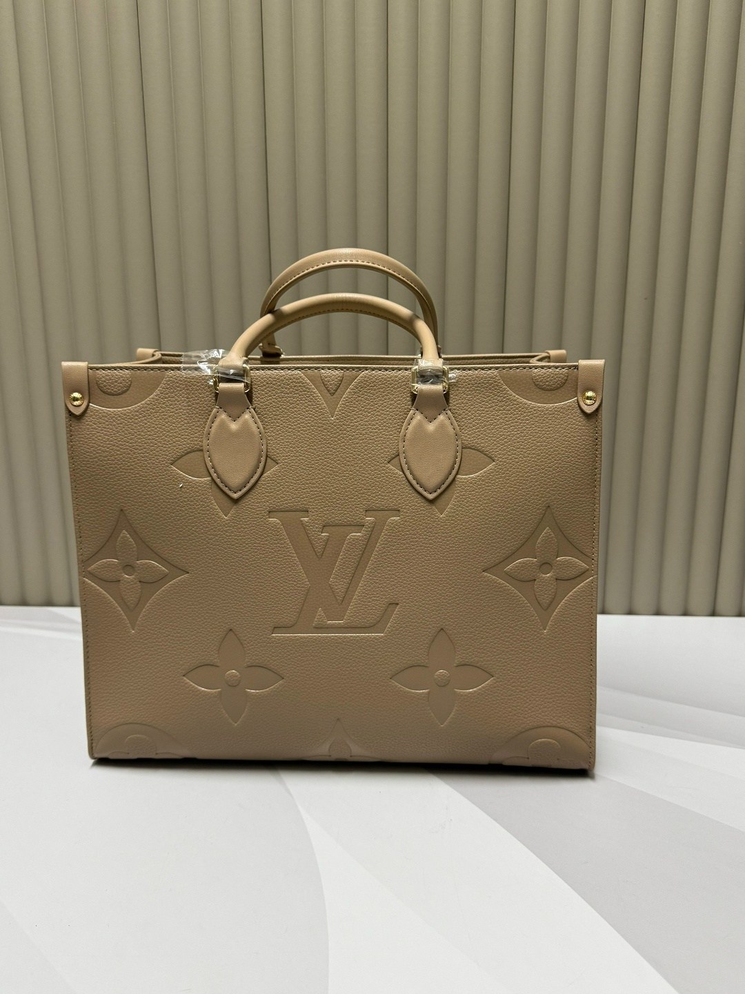 сумка louis vuitton,луи виттон сумка,сумка луи виттон белая,louis vuitton женская сумка,сумочка луи виттон
