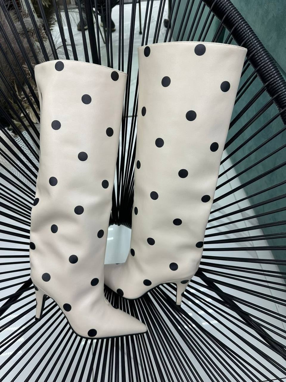 женские сапоги,сапоги в горох,высокие сапоги,белые сапоги, в горошек