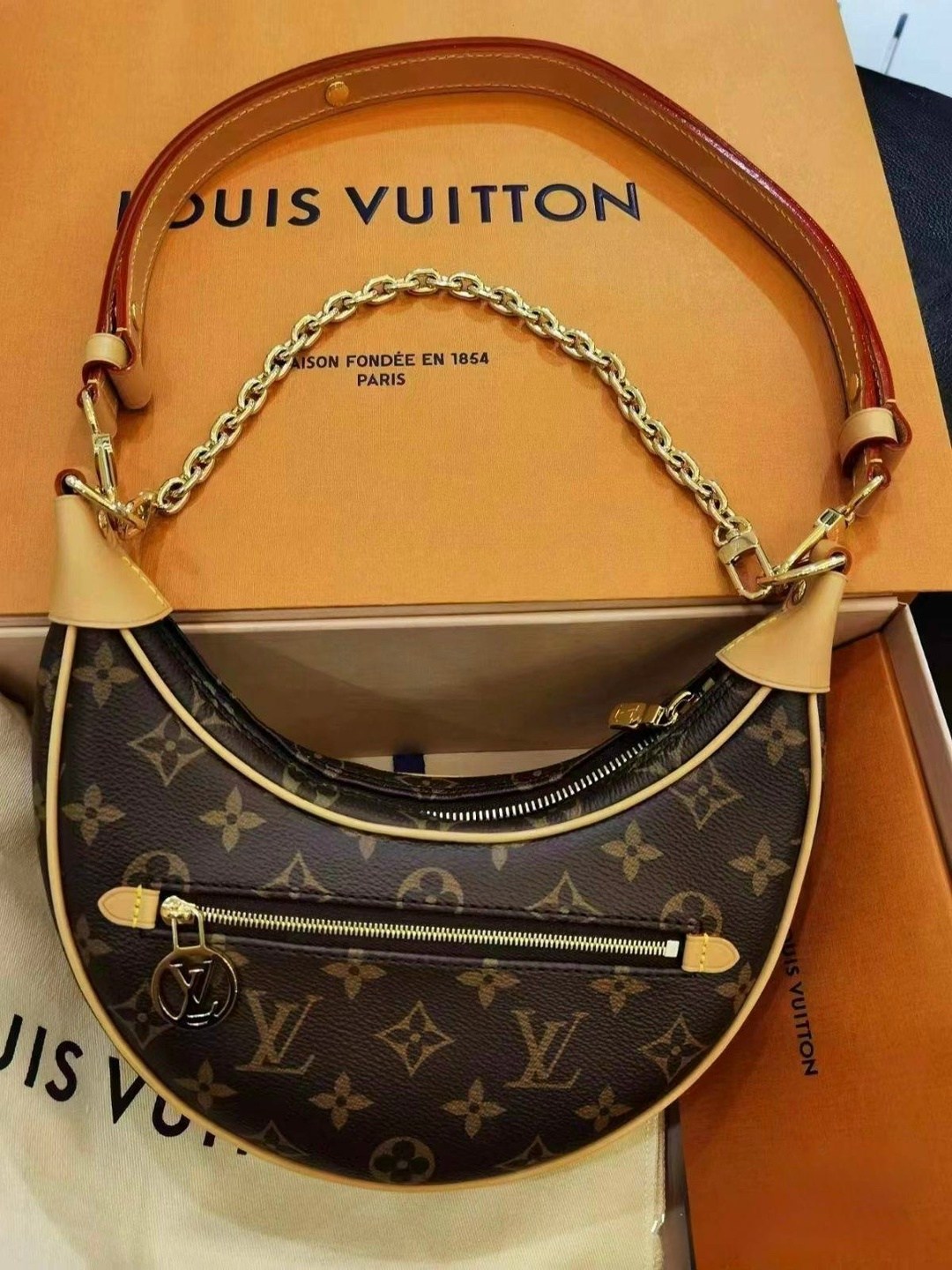 сумка louis vuitton женская,louis vuitton сумка полумесяц на плечо,сумки женские louis vuitton сумка louis vuitton,louis vuitton сумка на плечо,cумка louis vuitton