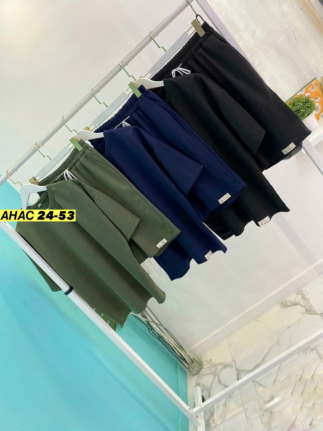 спортивный костюм летний мужской с шортами,спортивный летний костюм с шортами и футболкой,мужской летний костюм,спортивные костюмы мужские,мужской спортивный костюм с шортами и футболкой